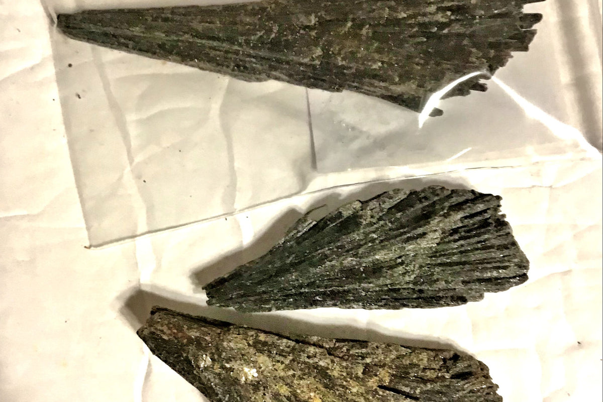 Children's Monthly Crystal Pack