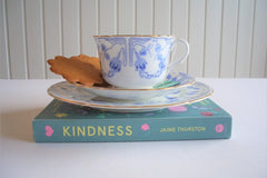 The Original English Vintage Teatime Box - Eat, Drink, Read & Keep