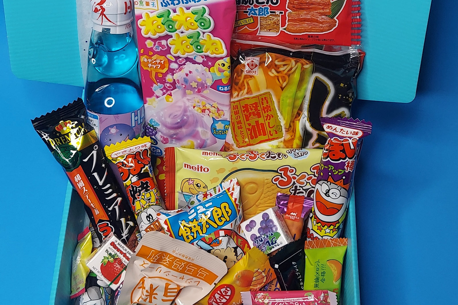 ITADAKIBOX Japanese Snack, Ramen, And Drink Box