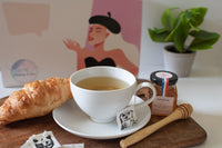 Le Surpris dejeuner afternoon tea/breakfast box