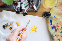 WatercolorSnacks -A Quarterly Subscription Box for Watercolor Enthusiasts. Build a foundation of skills and master new techniques.