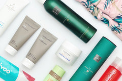 Seasonal pajama & beauty subscription