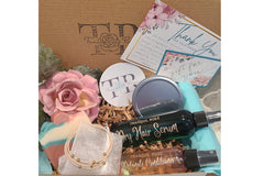 Subscription box includes amazing all-natural products great for all hair types. Include natural, handcrafted soap.