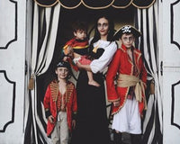 PLACES, PLEASE! Let's Put On A Show