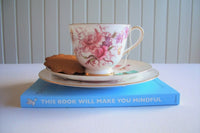 The Original English Vintage Teatime Box - Eat, Drink, Read & Keep