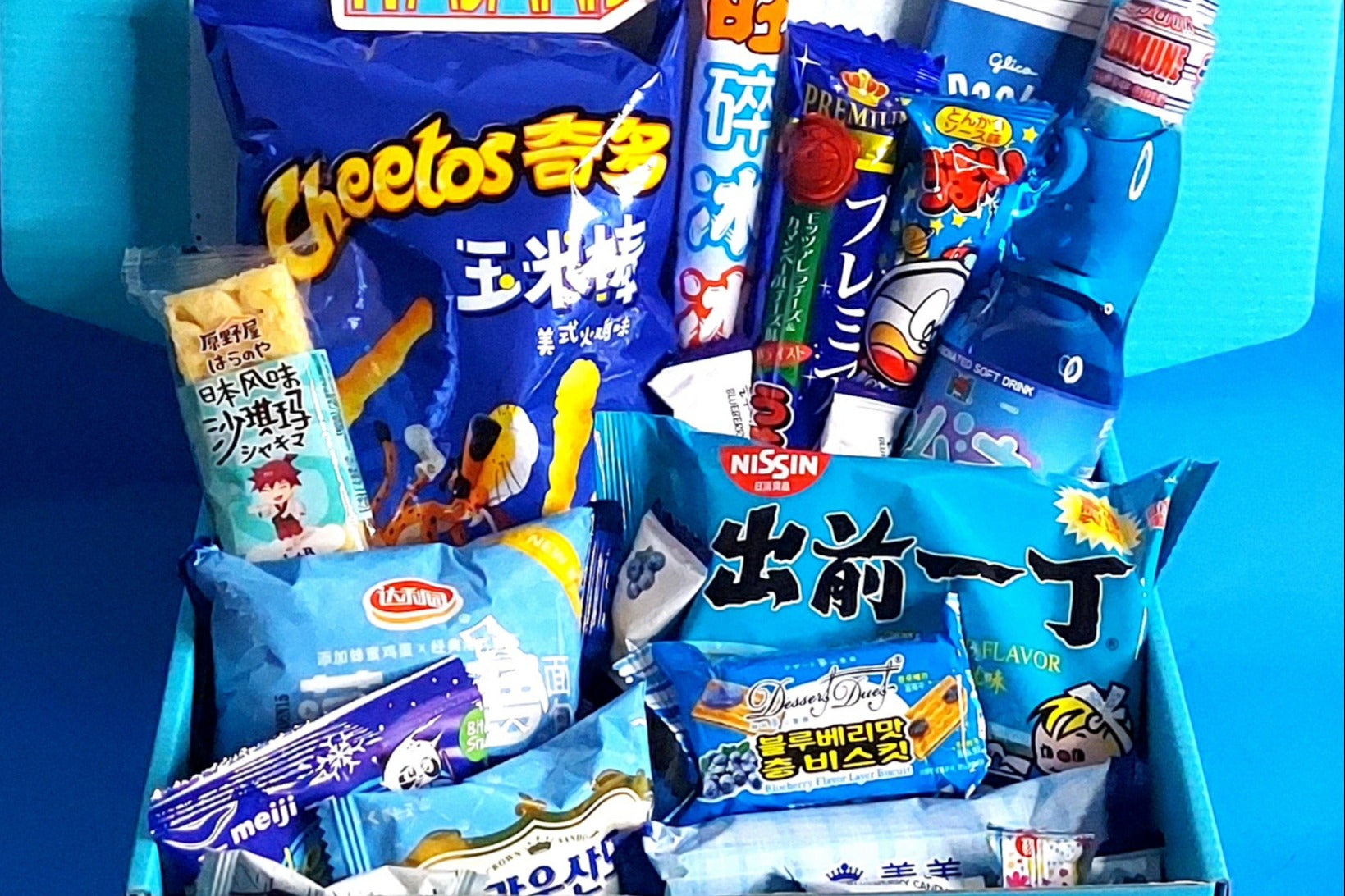 ITADAKIBOX Color Themed Snack, Ramen, And Drink Box - Cratejoy