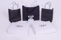 Glam Luxe Subscription Boxes will be delievered with new fashion pieces, accessories, and beauty/ cosmetic products. 