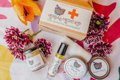 First aid , treating common maladies, and building a natural medicine kit is easy with the Explore Herbalism subscription box! 