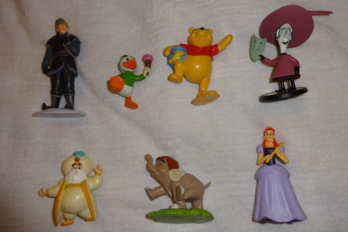 You get seven different Disney PVC figures in every cake toppers subscription box from Whatsits Galore