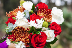 Flower Bouquet (Lux: 19-32 Mixed Stems)