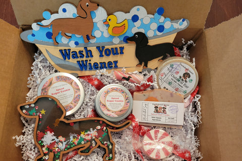 Dachshund Mama Christmas Gift Box