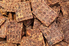 Recieve a variety of dog treats every month to your doorstep for you and your furbaby to enjoy. Explore what your pup loves! 