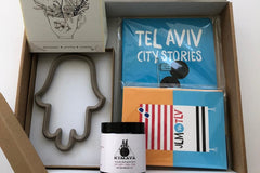 Israeli goodies inside every seasonal box. Open each box to discover Israel differently. Connect and love everything inside the Hasod Boxes.