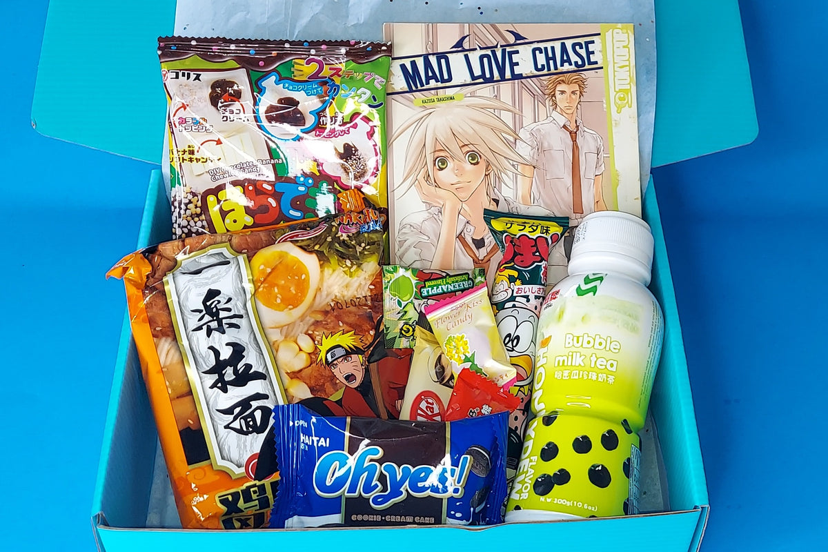 ITADAKIBOX Manga & Snack Book Club Box
