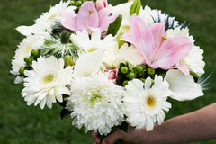 Flower Bouquet (Lux: 19-32 Mixed Stems)
