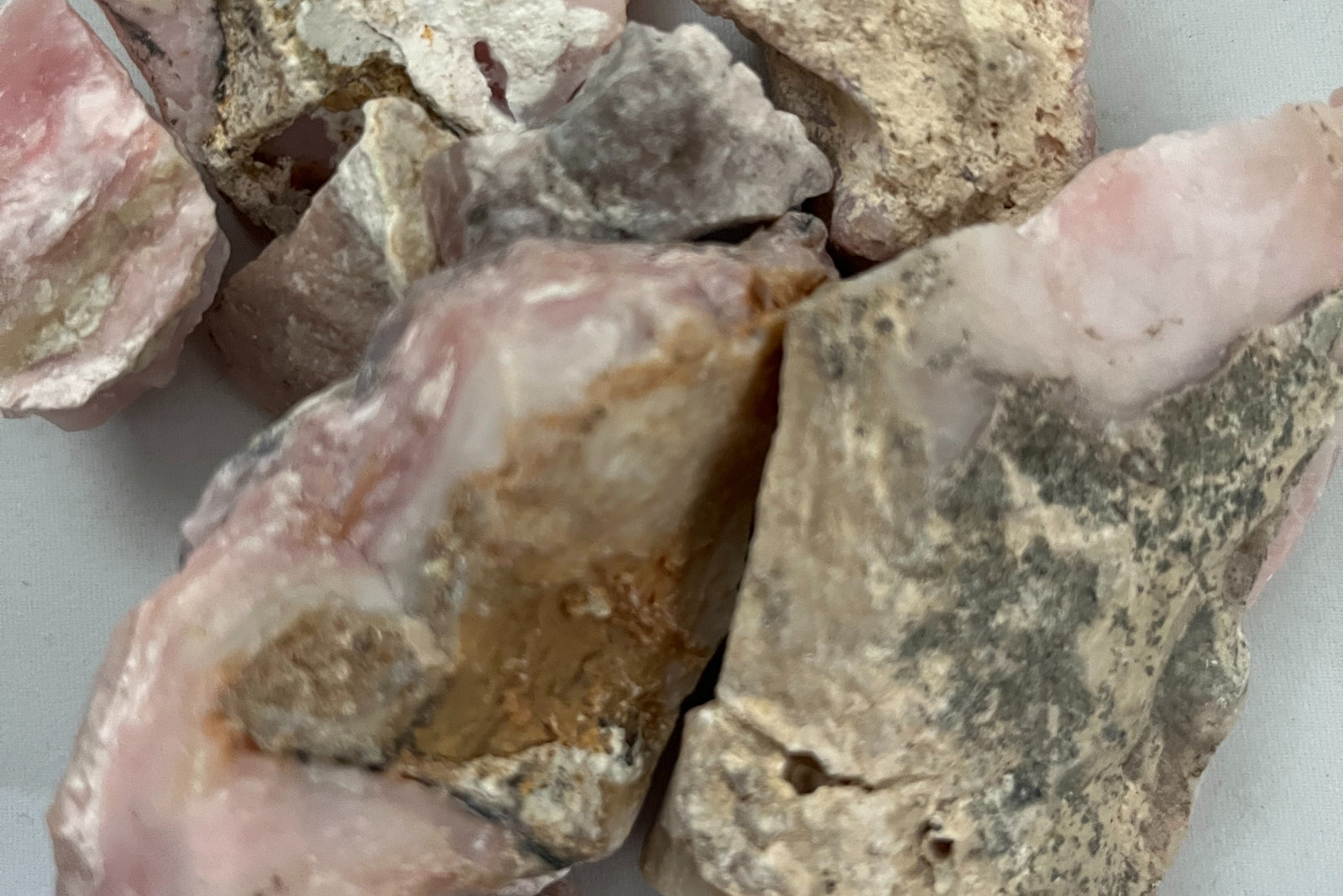 Pink Opal
Promotes inner healing
Cleanses and purifies the mind
Enhances self-perception
Opens closed hearts
Stone of Resolution 
