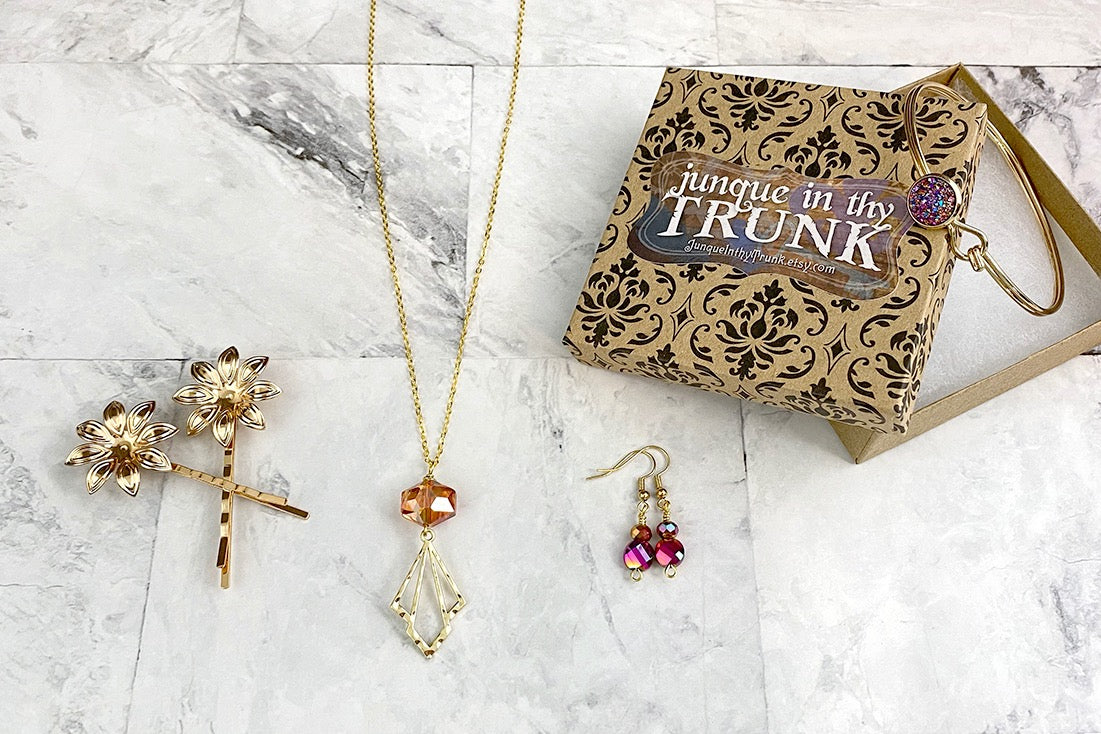 2-4 Trendy Jewelry Items