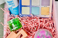 We curate new and exciting spa gifts as well as beauty and accessories 