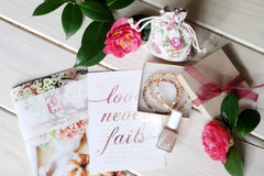Glittering Grace Womens Magazine & Gift Boxes
