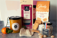 Le Surpris dejeuner afternoon tea/breakfast box