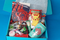 ITADAKIBOX Manga & Snack Book Club Box