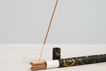 Australian Sandalwood Natural Incense + Wooden Pine Holder Set