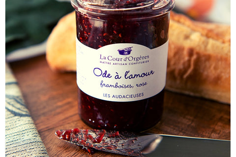 Le Surpris dejeuner afternoon tea/breakfast box