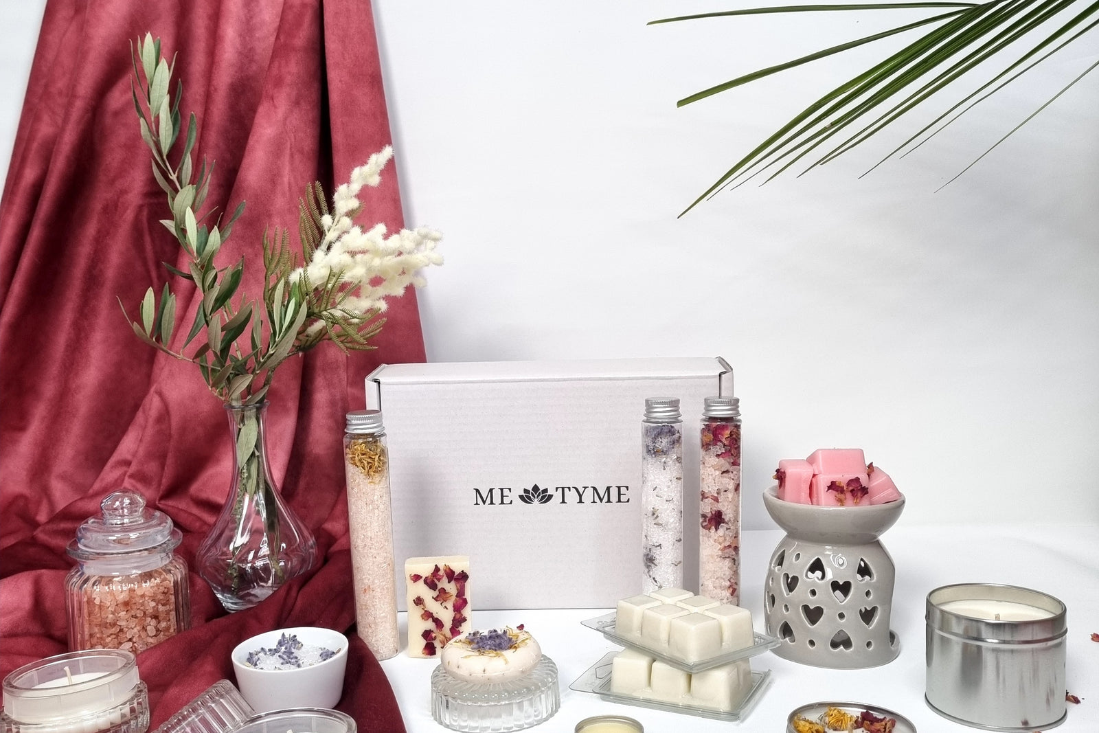THE ME-TYME AROMATHERAPY BOX