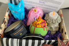 Spooky bath box