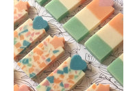 All products are handmade and crafted from natural ingredients. Fragrance-free, sourced from nature, free of parabens and silicones.