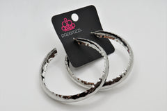 1 Fashion Necklace, 1 Earring Pair, and 1 Bracelet Monthly *Popular*