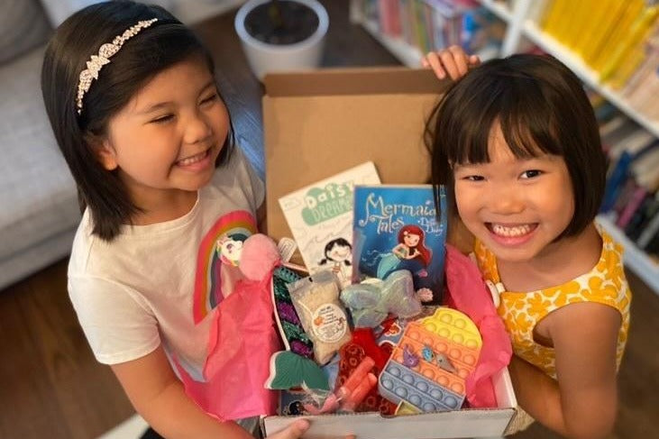 beTWEEN the Bookends- Early Reader book and lifestyle box